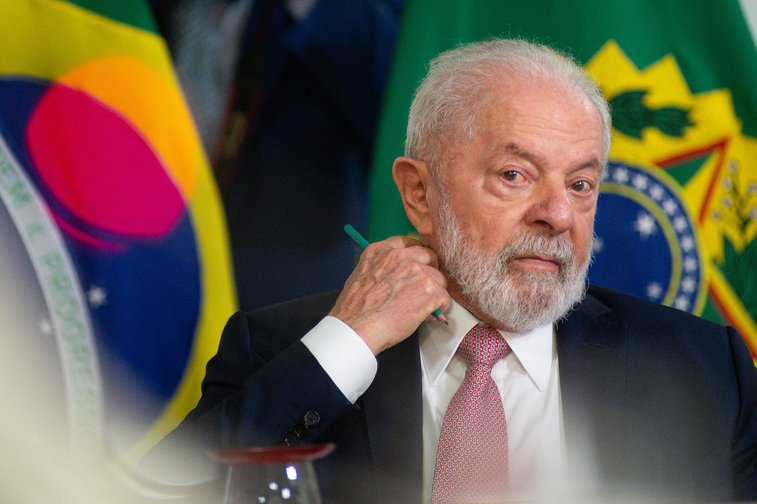 Um ano da eleição de Lula: progresso, pragmatismo e decepção | openDemocracy