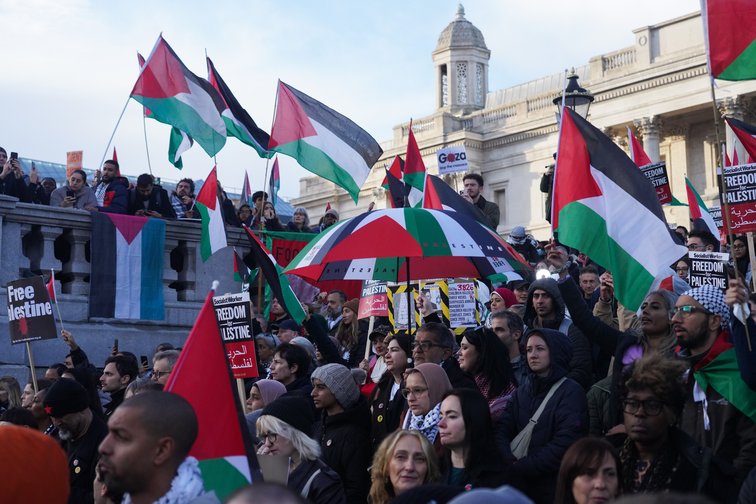 Pro-Palestine demonstrators in Londons Trafalgar Square demanding a ceasefire on 4 November 2023 Suella Braverman has controversially called the protests hate marches and condemned their decision to demonstrate on Armistice Day  but veteran Nadia Mitchell says Braverman is the one disrespecting the Armistice  Kristian BuusIn Pictures via Getty Images