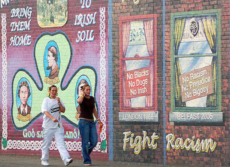 Girls on front of murals in belfast. Flickr:Anna & Michal. Some rights reserved.jpg