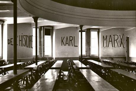 Graffito_in_University_of_Lyon_classroom_during_student_revolt_of_1968.jpg