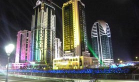 Яркий свет комплекса «Грозный-Сити». Ситуация с правами человека в Чечне – не столь светлая.