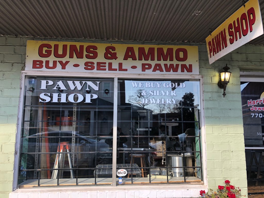 Guns & Ammo shop in McDonough, Georgia, 3 January 2021