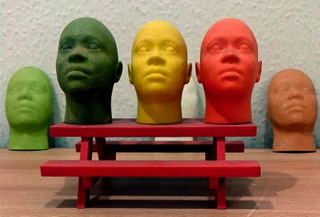 Miniature human face models made through 3D Printing. 