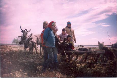 Khanty_children_in_front_of_a_reindeer_sledge CC Irina Khazanskaya (1) 460.jpg