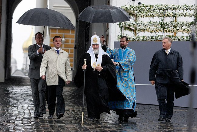 Kiril_Medvedev_umbrellas