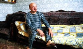 Lenin-pyjama-home.jpg