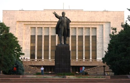 Lenin_Bishkek_0.jpg