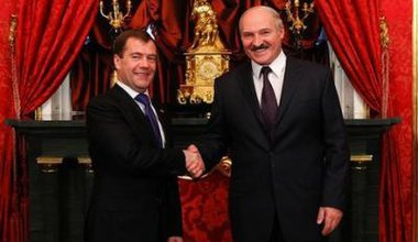 Medvedev_and_Lukashenko.jpeg