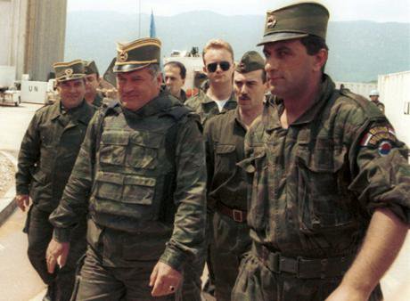 Ратко Младич на встрече, организованной ООН в Сараево, 1993. 