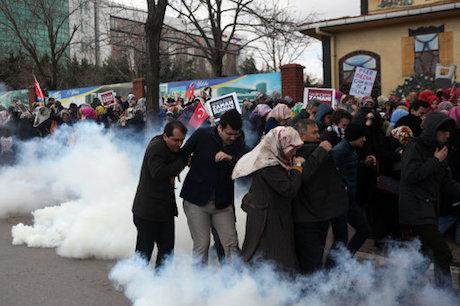 Teargas used against protesters outside Zaman newspaper headquarters, Istanbul, 2016. AP/Press Association. All rights reserved.