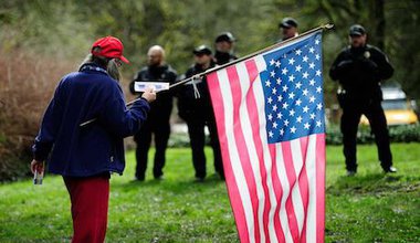 Trump supporter, Lake Oswego, Ore., March 4, 2017. Alex Milan Tracy/SIPA USA/PA Images. All rights reserved.