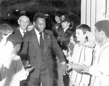 PELE VISITS STOWE.jpg