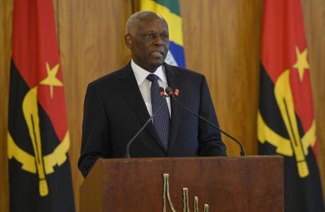 Presidente de Angola, José Eduardo dos Santos. Wikimedia Commons._0.jpg