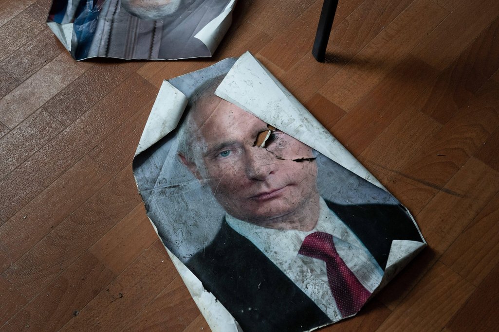 Putin-poster-Kupiansk