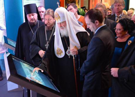 Patriarch Kirill and Culture Minister Medinsky at a new interactive exhibition &#39;Orthodox Rus of the Romanovs.&#39;