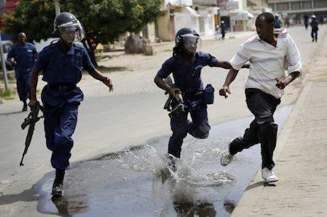 Riot police & anti-government demonstrators, Bujumbura, Burundi, 2015. Press Association Images/J. Delay. All rights reserved.