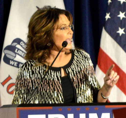 Sarah_Palin_speaks_at_a_rally_after_endorsing_Republican_presidential_candidate_Donald_Trump_(cropped).jpeg