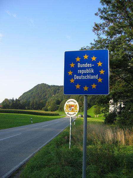 SchengenGrenzeBayern-Tirol.jpg