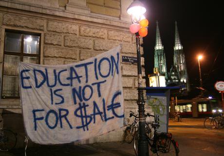Student_protests_at_the_University_of_Vienna,_27.10.2009_(2)_0.jpg