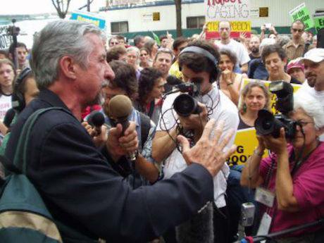 Tom Hayden, 2004. Wikimedia Commons/Brian Corr. Some rights reserved.