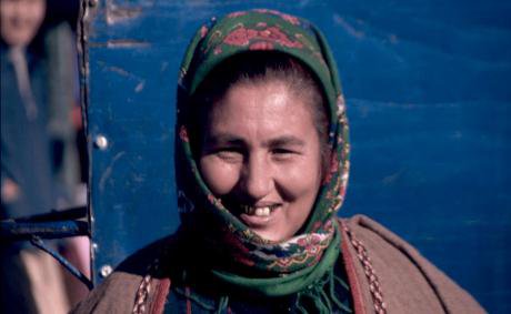 Turkmen_Woman_Urgench_2.jpg