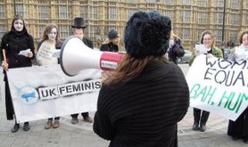  UK Feminista. 
