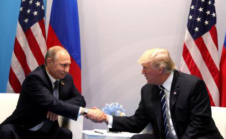 Vladimir_Putin_and_Donald_Trump_at_the_2017_G-20_Hamburg_Summit_(1).jpg