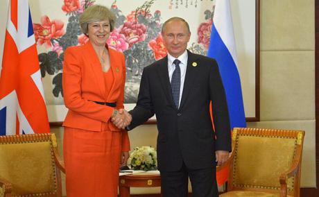 Vladimir_Putin_and_Theresa_May_(2016-09-04)_02.jpg