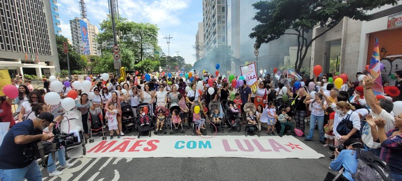 Brazil mothers protest