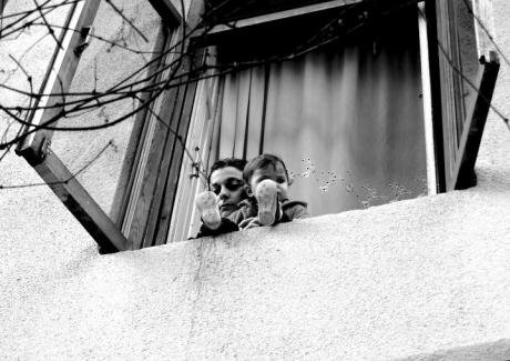 Women and a child in Zugdidi.jpg