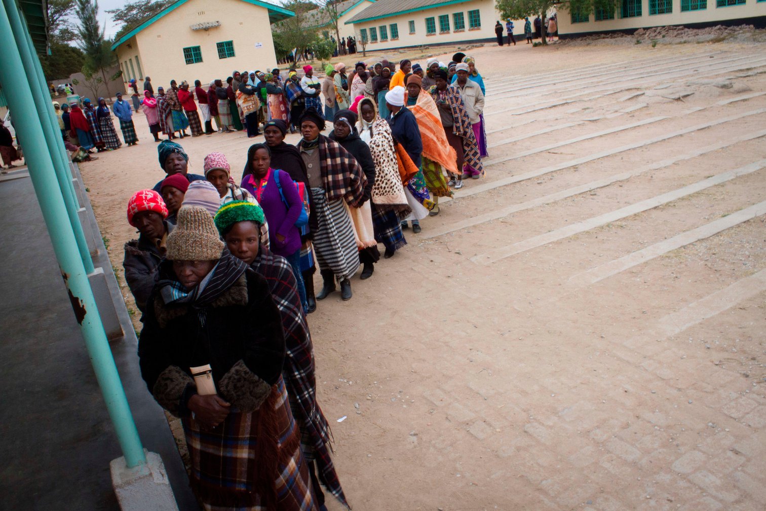 Zimbabwe Gendered And Sexual Violence Targets Women In Politics   Zimbabwe Women Voting 2018.max 1520x1008 