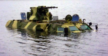BTR 4 swimming