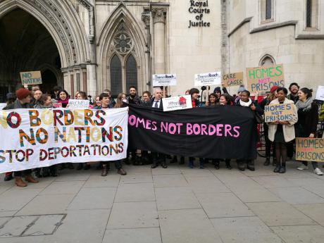  homes not borders/