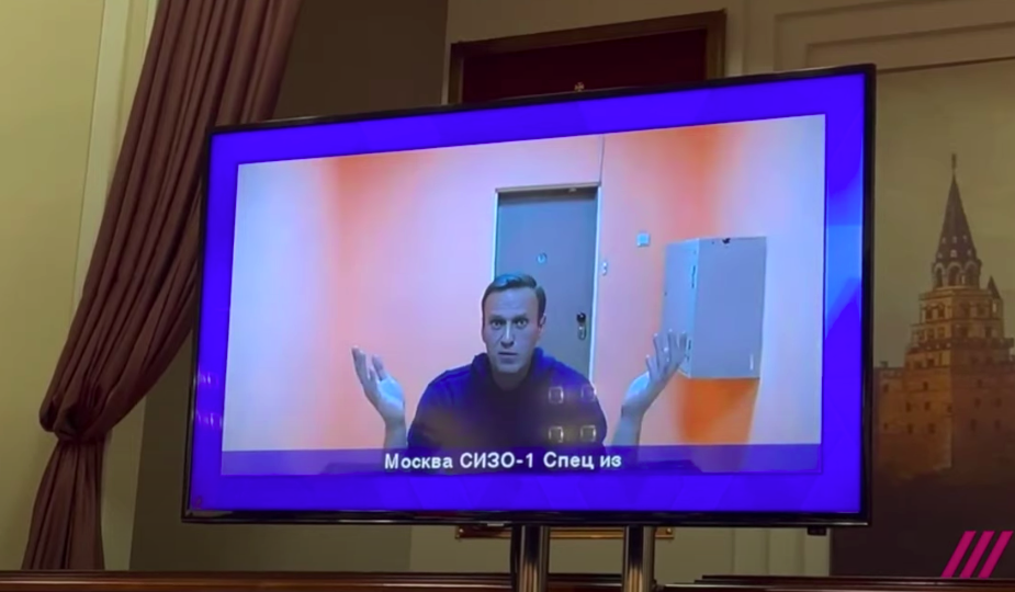 Alexey Navalny speaks from investigative detention