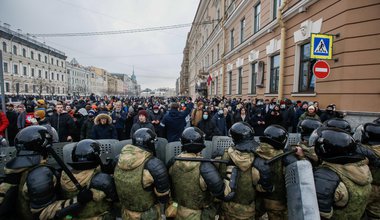The national guard blocks a street in St Petersburg during a protest against Navalny’s detention on 31 January
