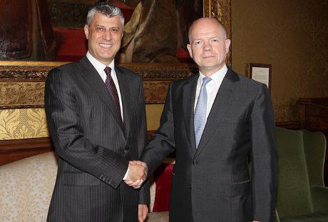 Hashim Thaci and William Hague meet in London