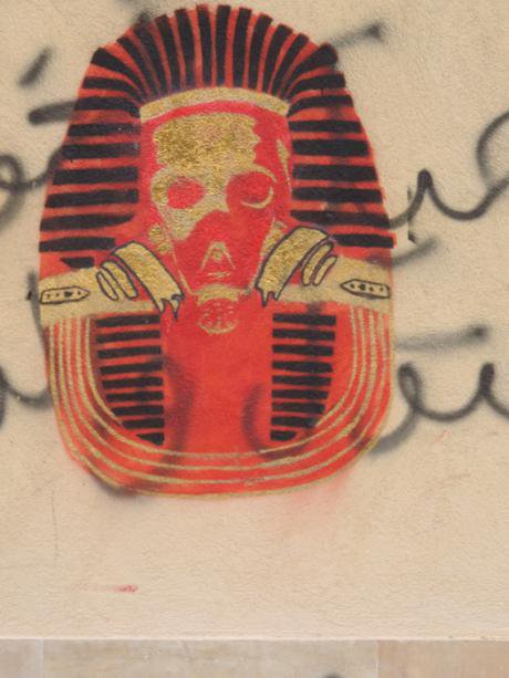 Gasmask pharaoh, captured 22 November 2014