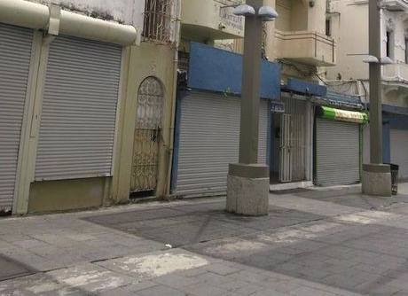 Closed shops in Paseo de Diego, Puerto Rico. Raquel Perez Lagomarsini/Demotix. All rights reserved.