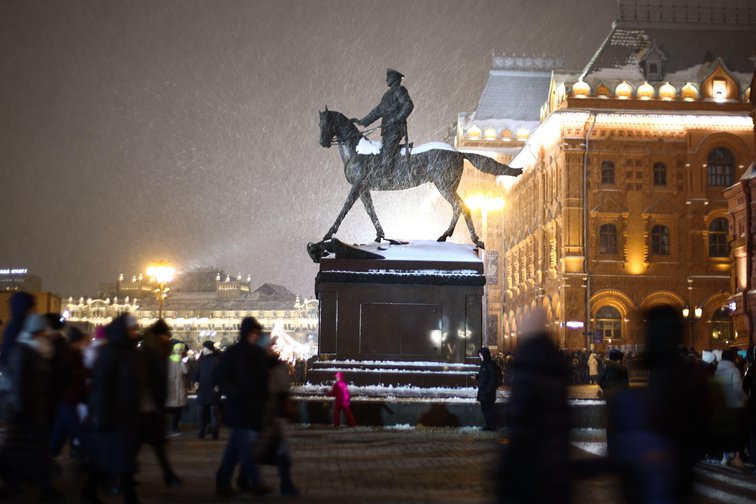 Activists Fined for Red Square U.S.-Russian Flag Photo – Reports - The  Moscow Times