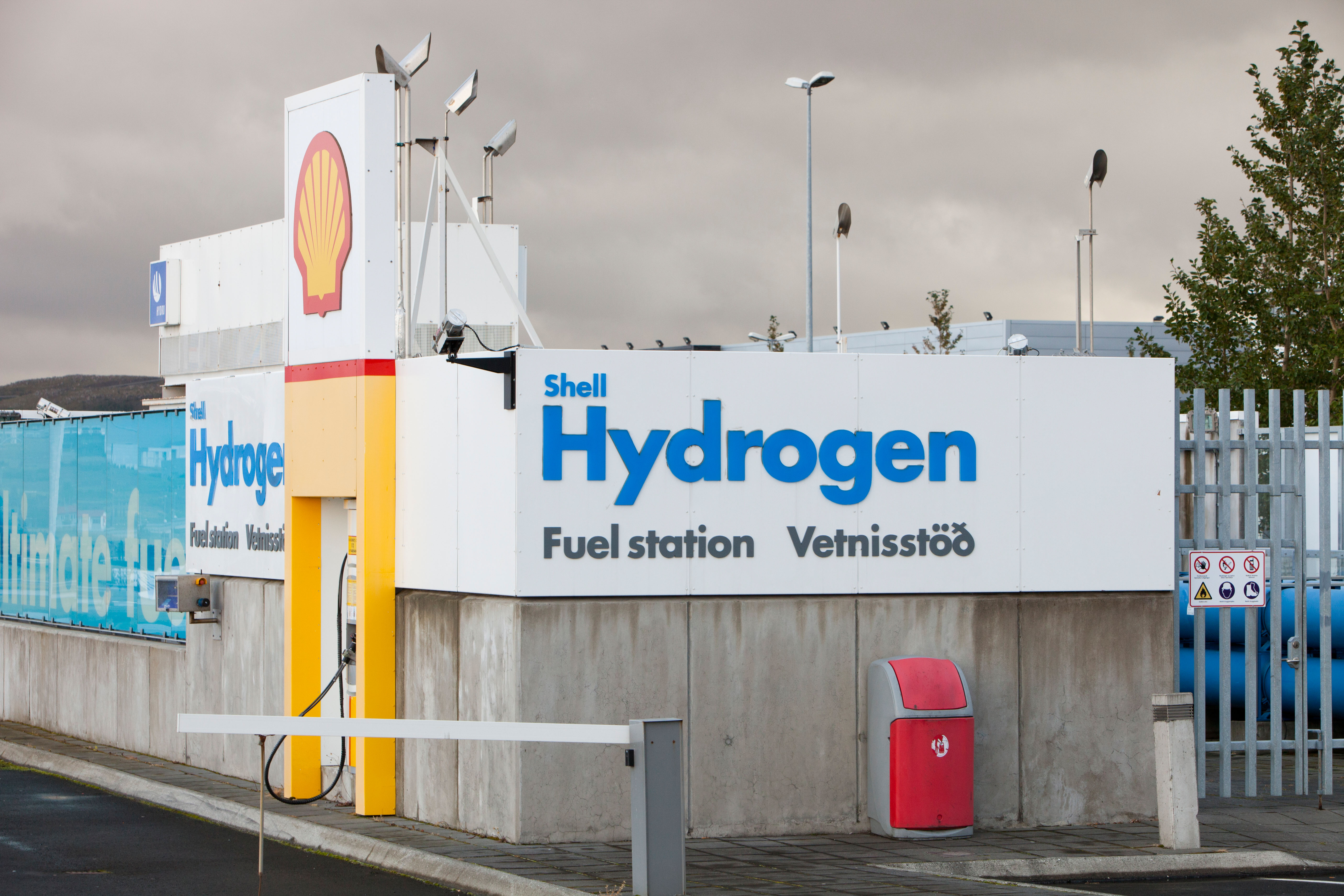 Blue hydrogen Gas industry paid lobbyists 200 000 to get MPs